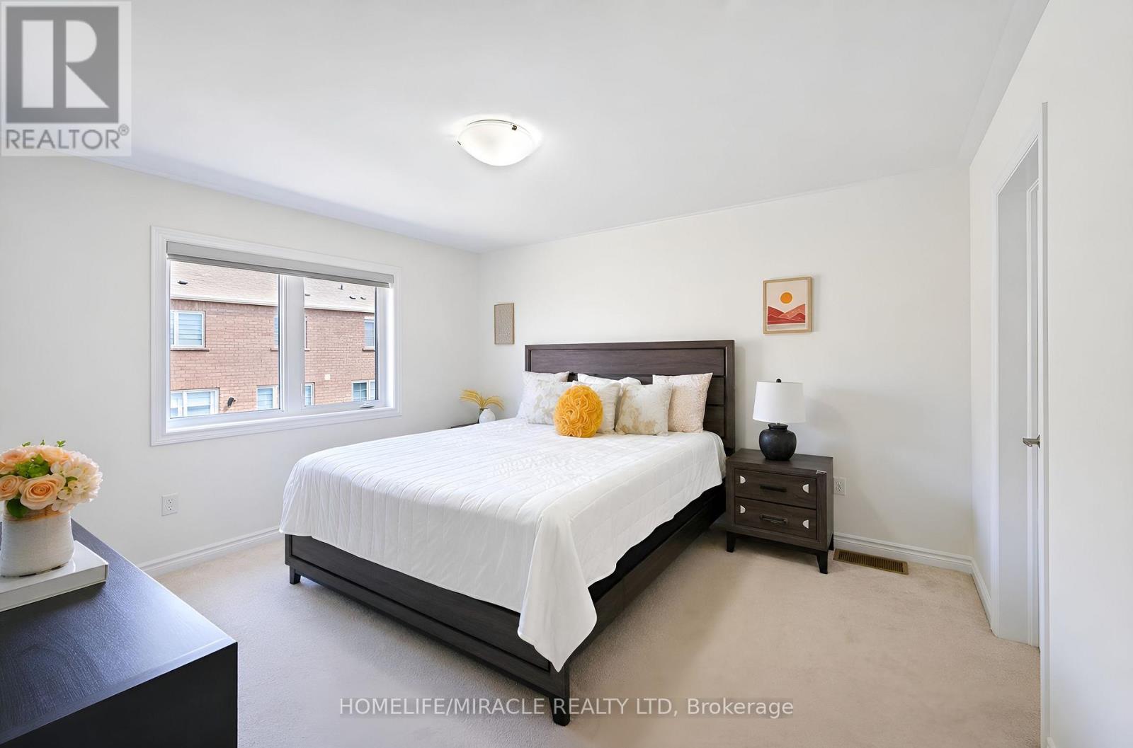 5 Sedgemoor Street, Whitby, Ontario  L1P 0M3 - Photo 32 - E13717520