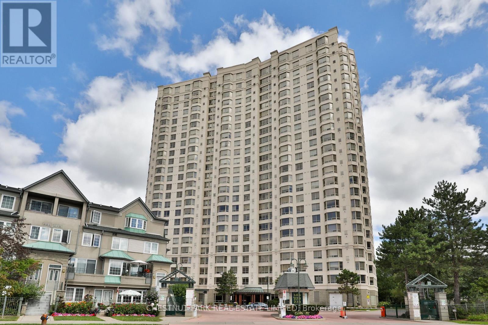 2705 - 228 BONIS AVENUE E, Toronto, Ontario