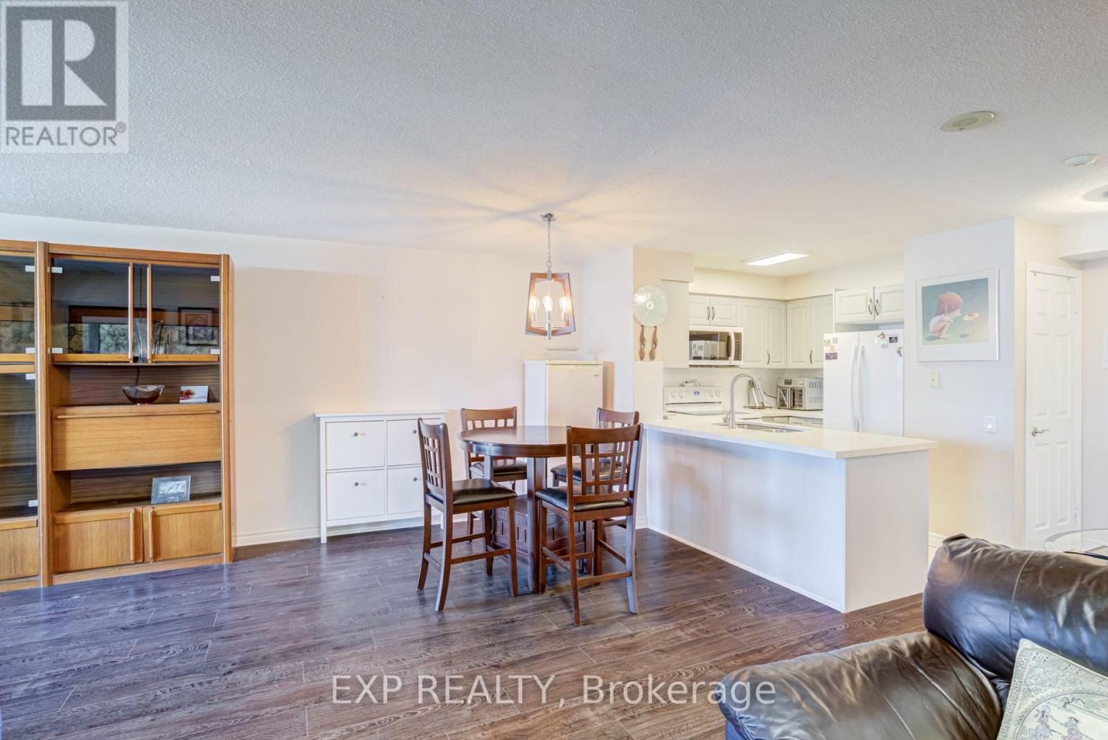 1409 - 8 Mondeo Drive, Toronto, Ontario  M1P 5C7 - Photo 14 - E13717548