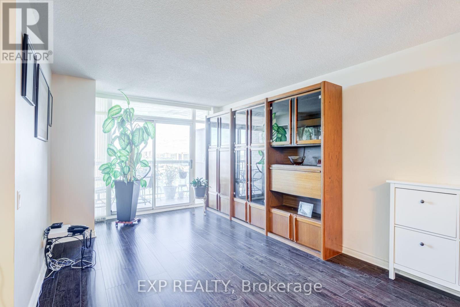 1409 - 8 Mondeo Drive, Toronto, Ontario  M1P 5C7 - Photo 20 - E13717548