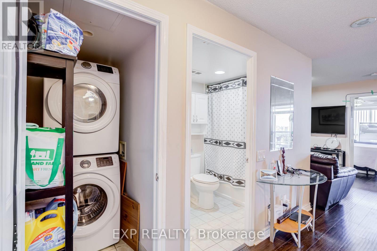 1409 - 8 Mondeo Drive, Toronto, Ontario  M1P 5C7 - Photo 28 - E13717548