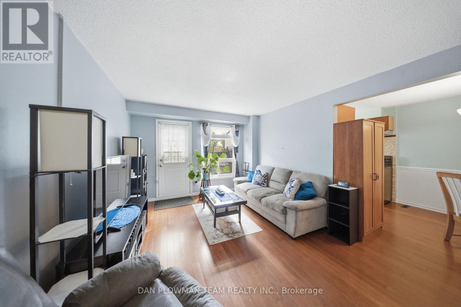 108 - 960 Glen Street, Oshawa, Ontario  L1J 6E8 - Photo 3 - E13717610
