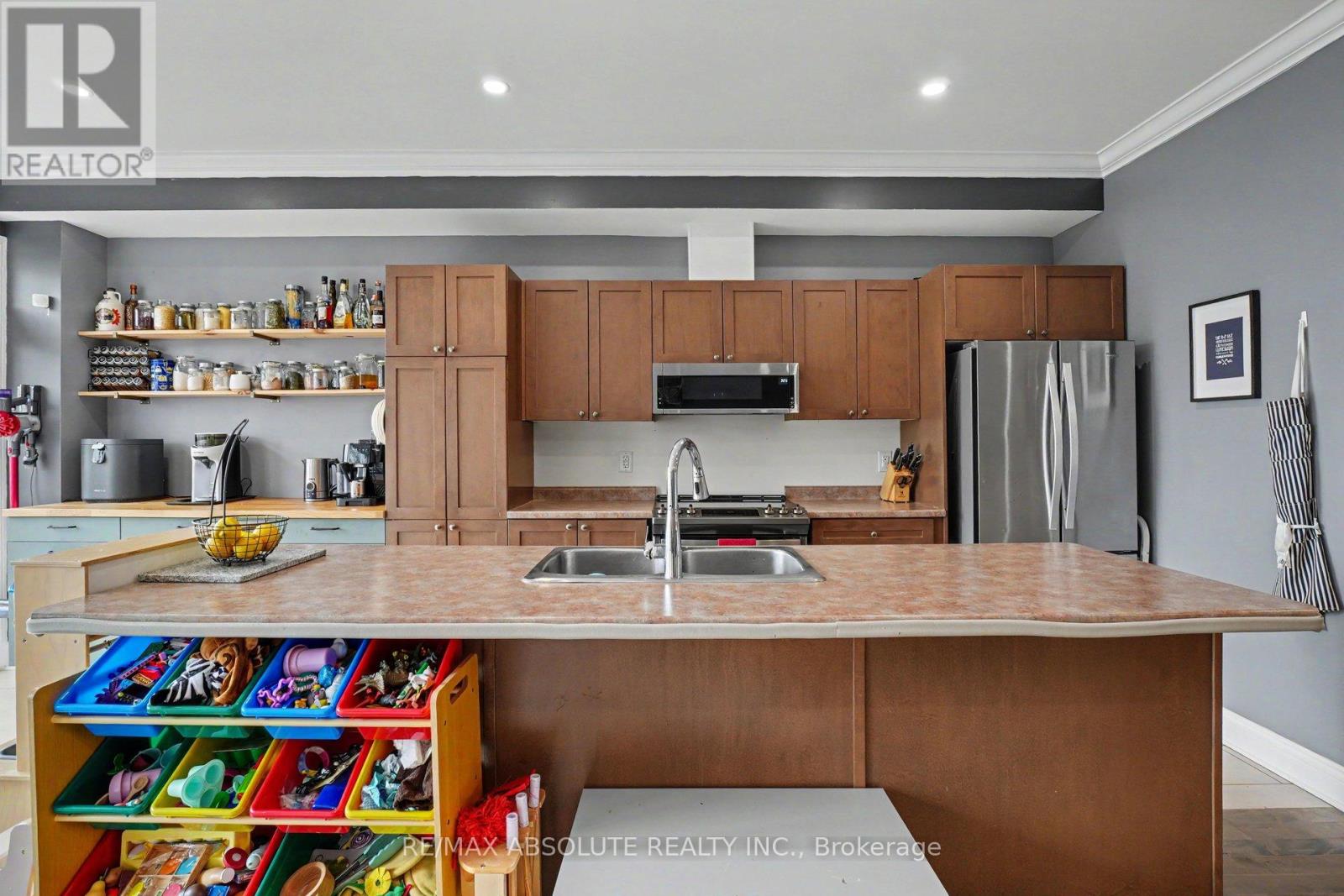 185 Desmond Trudeau Drive, Arnprior, Ontario  K7S 0H1 - Photo 11 - X13717286