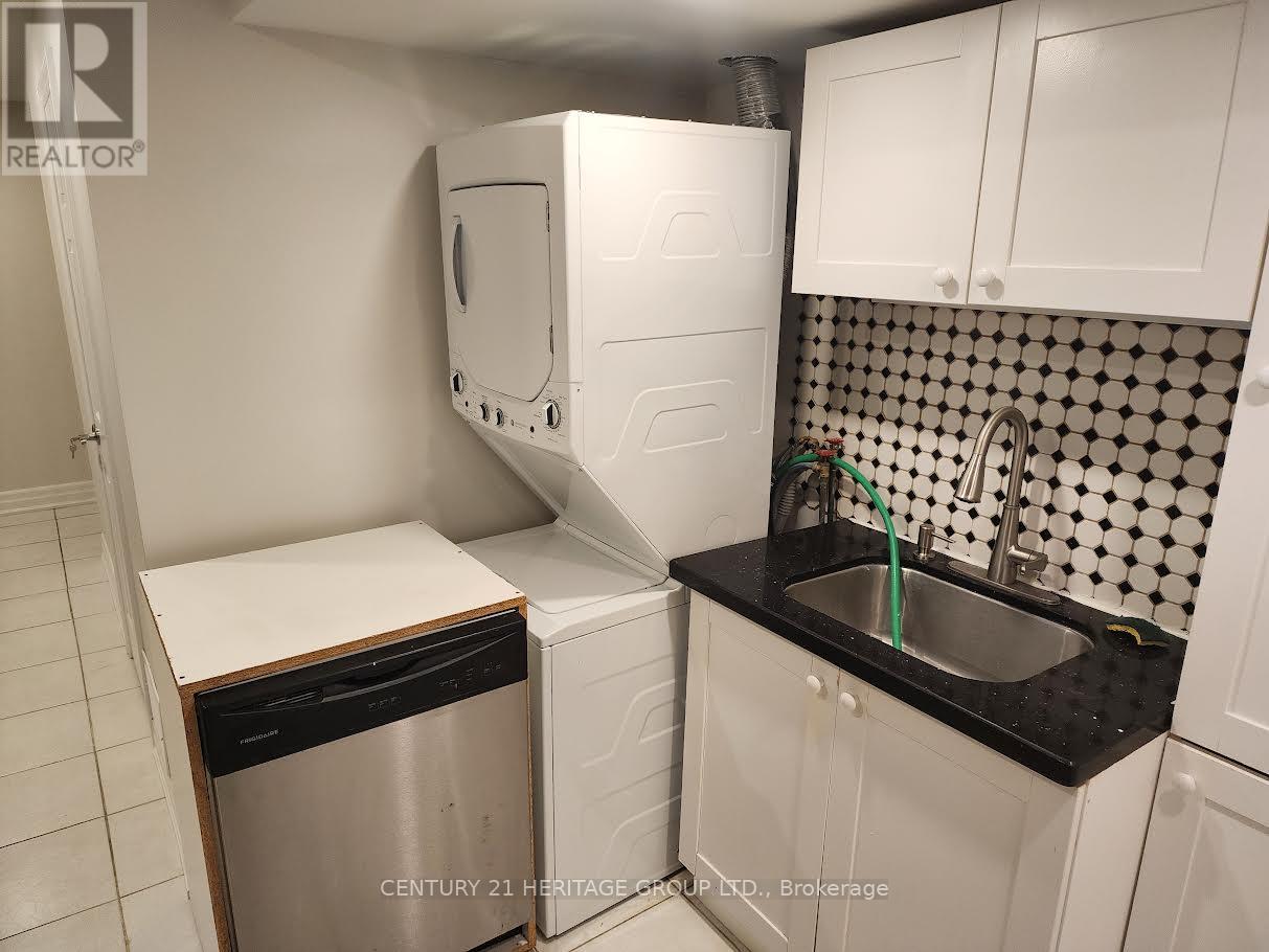 Bsmt - 490 Cody Crescent, Newmarket, Ontario L3Y 8W7 - Photo 5 - N13717348