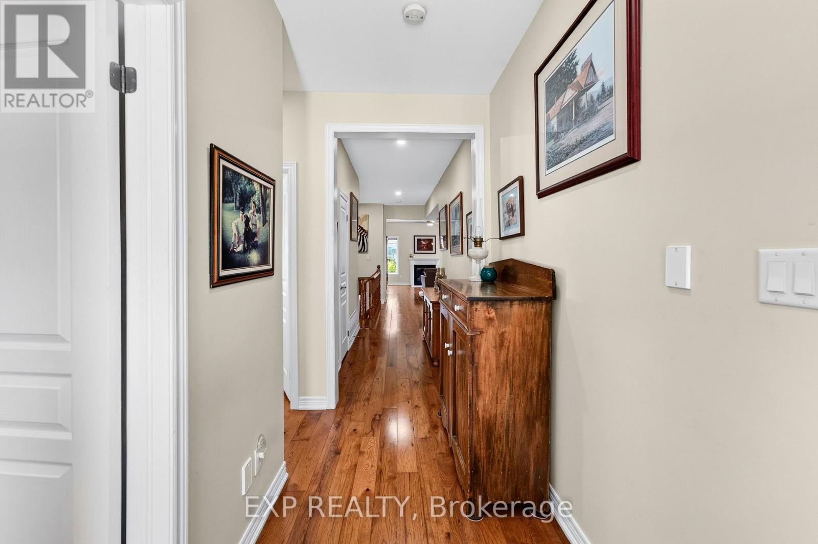 17 Wyndham Circle, Georgina, Ontario  L0E 1R0 - Photo 6 - N13717406