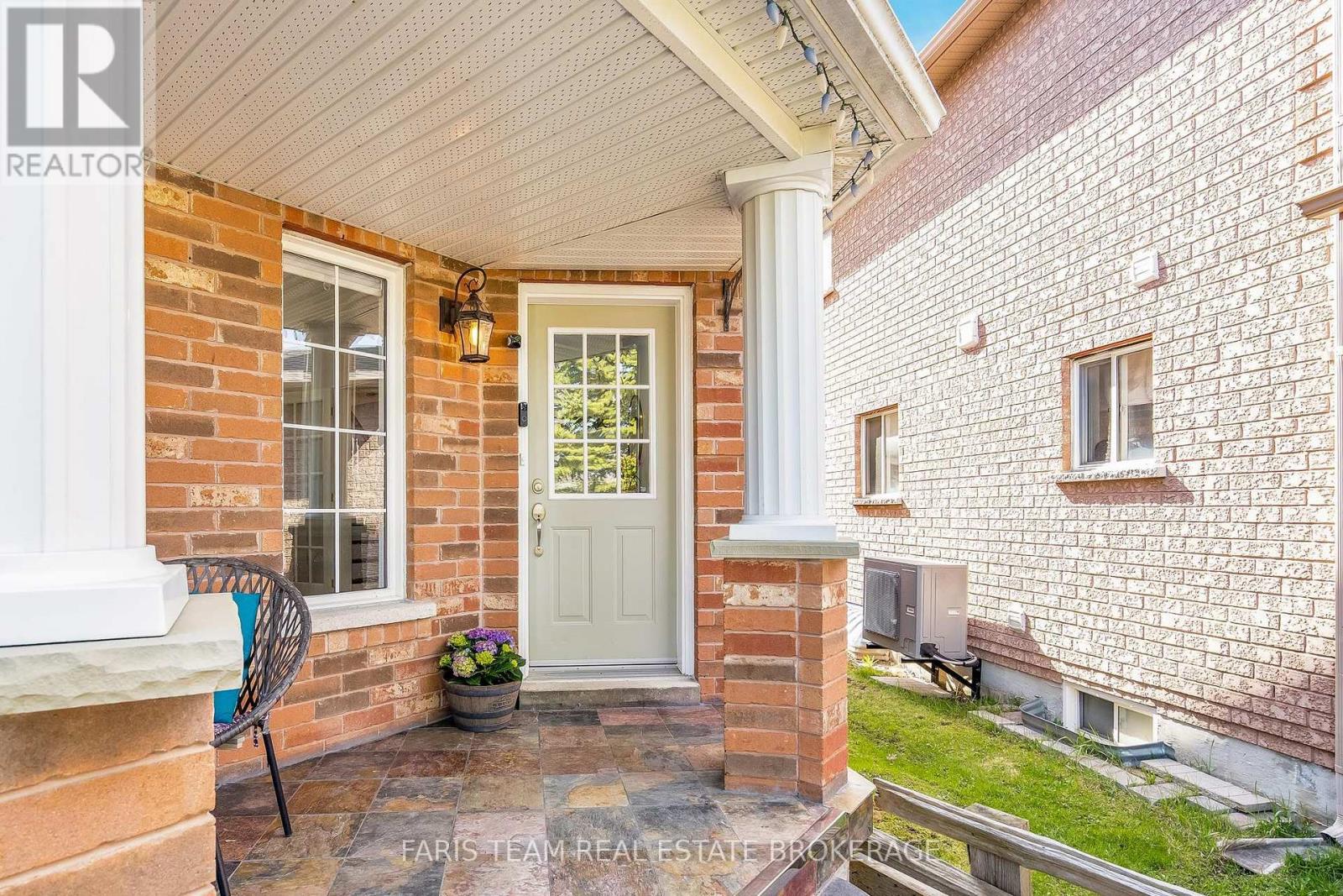 146 8th Avenue, New Tecumseth, Ontario  L9R 1Z8 - Photo 4 - N13717496