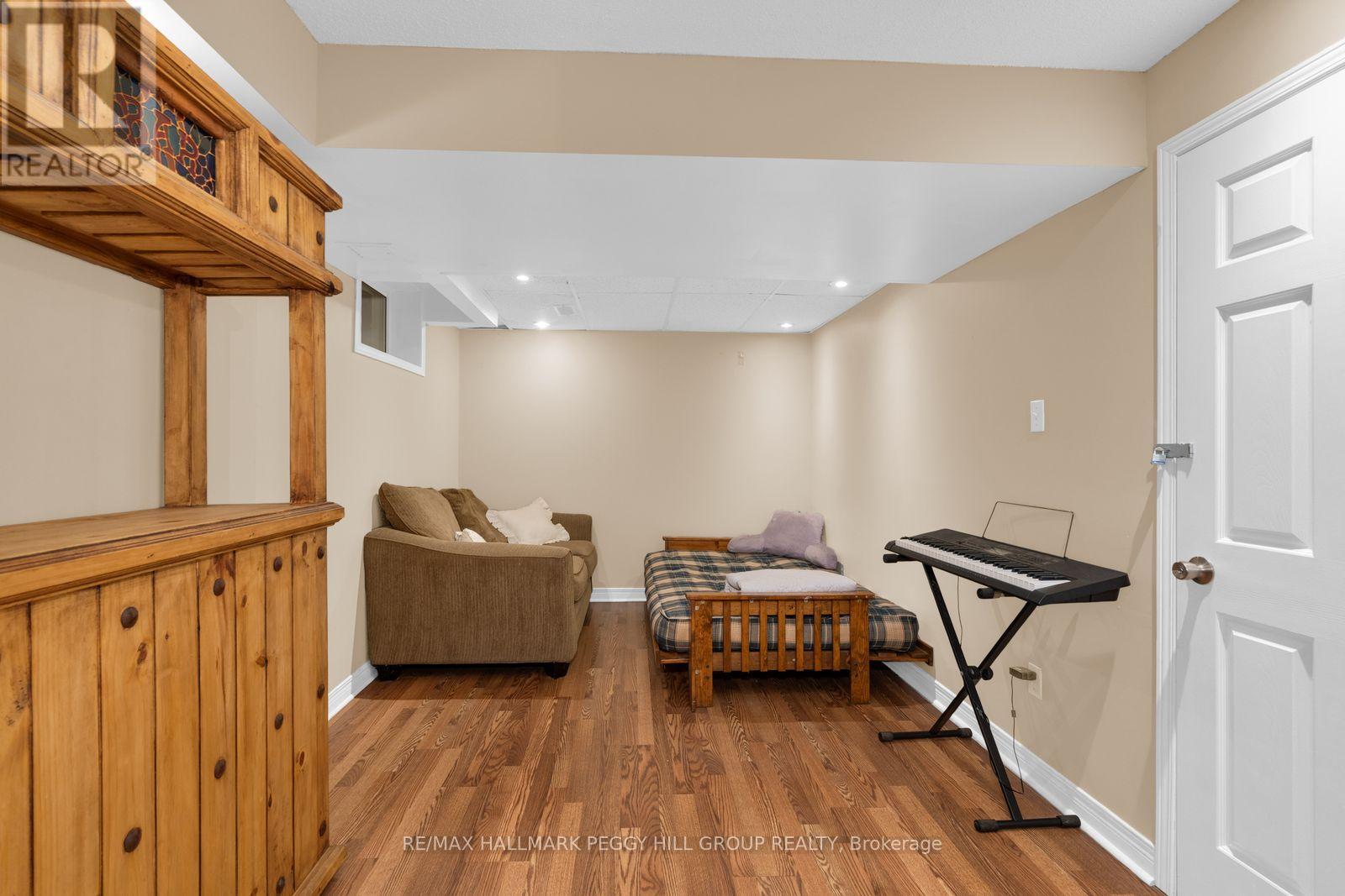 10 Rosewood Avenue, Springwater, Ontario  L9X 0P5 - Photo 17 - S13717402