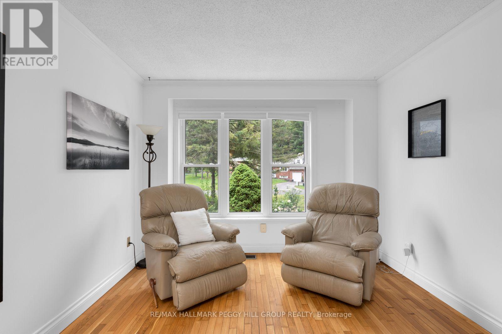 10 Rosewood Avenue, Springwater, Ontario  L9X 0P5 - Photo 6 - S13717402