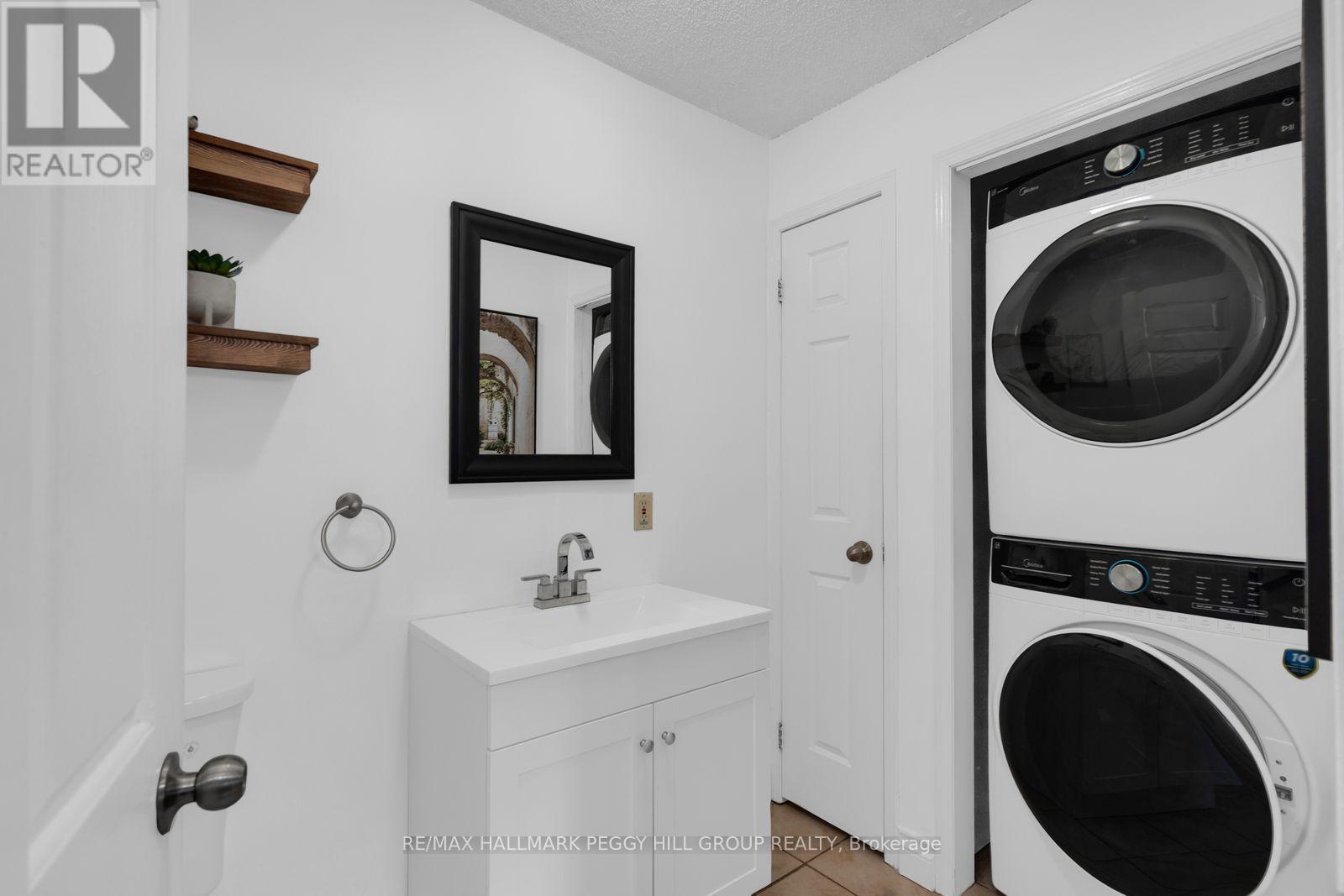 10 Rosewood Avenue, Springwater, Ontario  L9X 0P5 - Photo 8 - S13717402