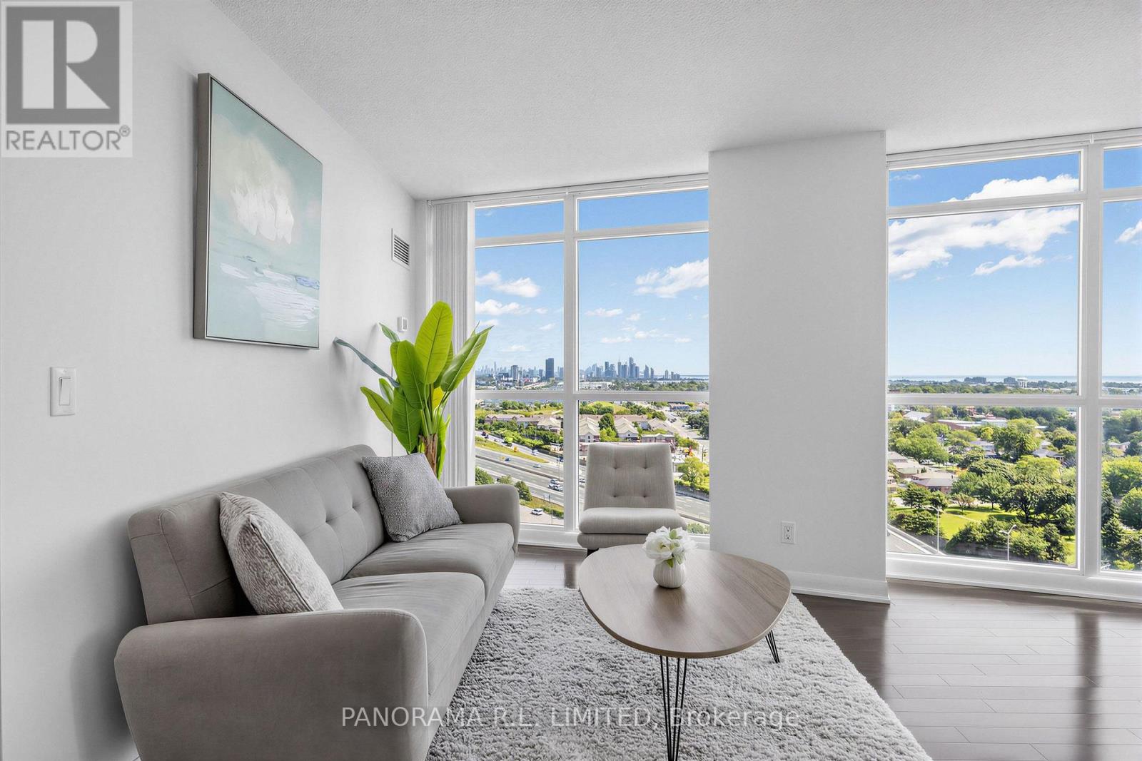 1809 - 205 Sherway Gardens Road, Toronto, Ontario  M9C 0A5 - Photo 5 - W13717320