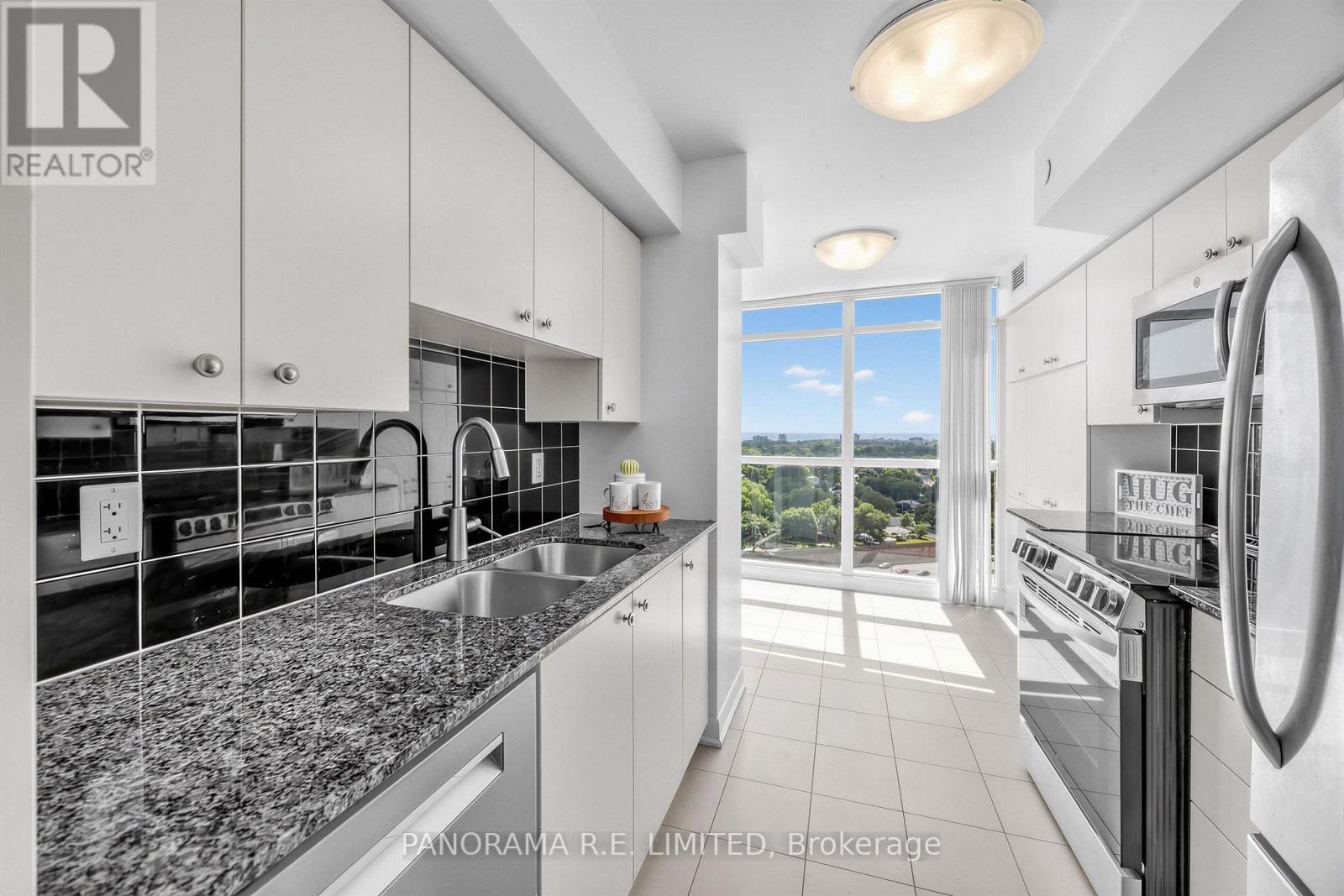 1809 - 205 Sherway Gardens Road, Toronto, Ontario  M9C 0A5 - Photo 9 - W13717320
