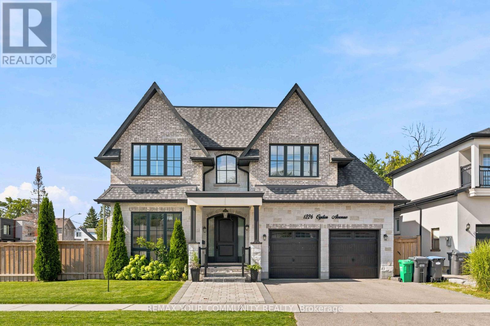 1226 OGDEN AVENUE, Mississauga, Ontario