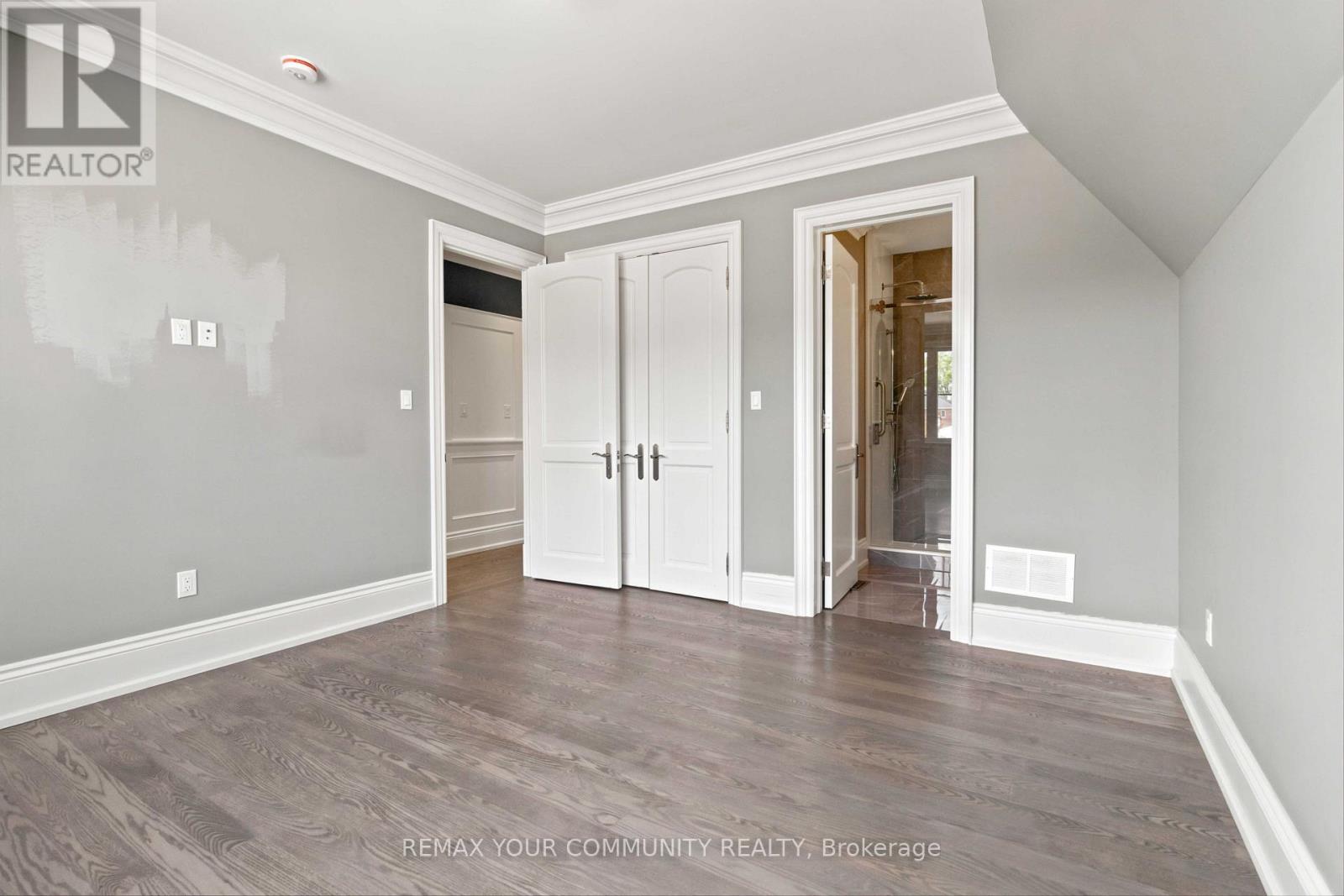 1226 Ogden Avenue, Mississauga, Ontario  L5E 2H4 - Photo 30 - W13717338