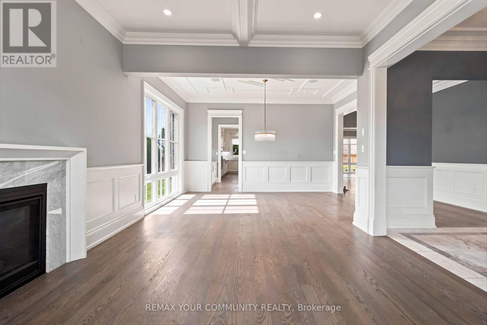 1226 Ogden Avenue, Mississauga, Ontario  L5E 2H4 - Photo 5 - W13717338
