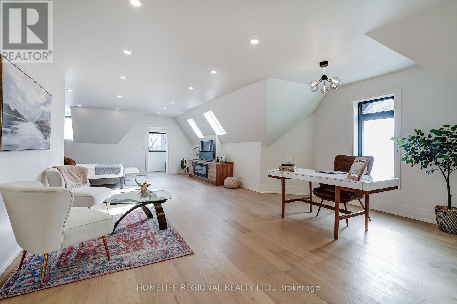 12 Macdonell Avenue, Toronto, Ontario  M6R 2A2 - Photo 26 - W13717360