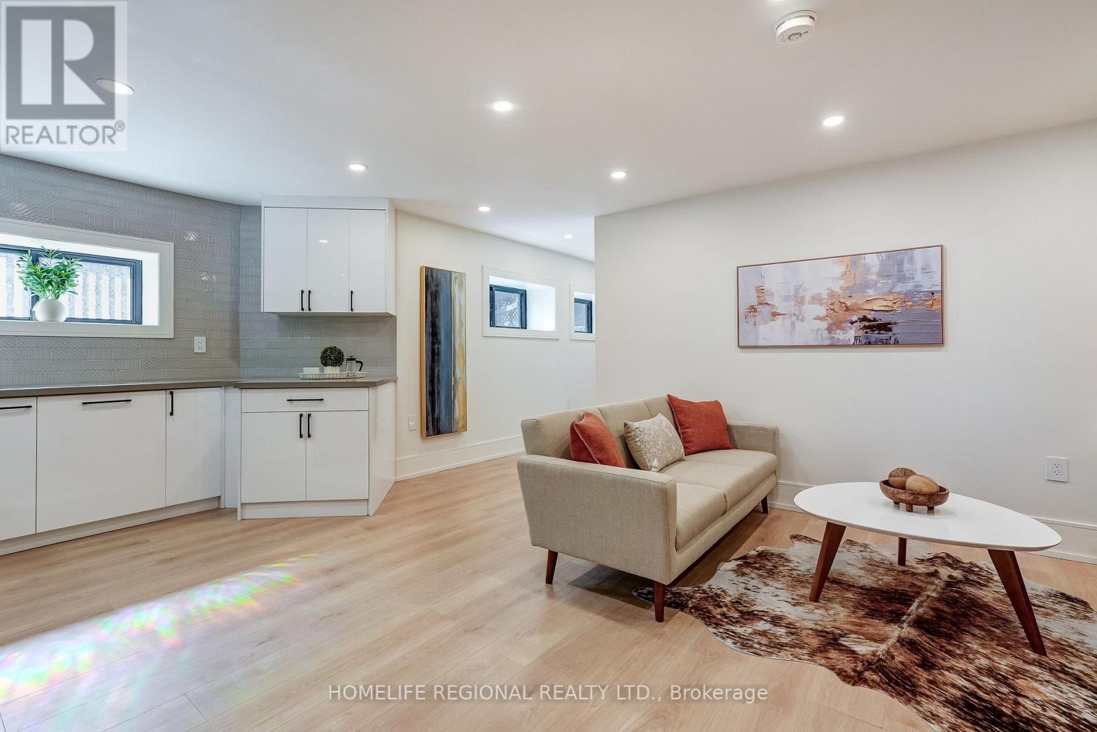 12 Macdonell Avenue, Toronto, Ontario  M6R 2A2 - Photo 34 - W13717360
