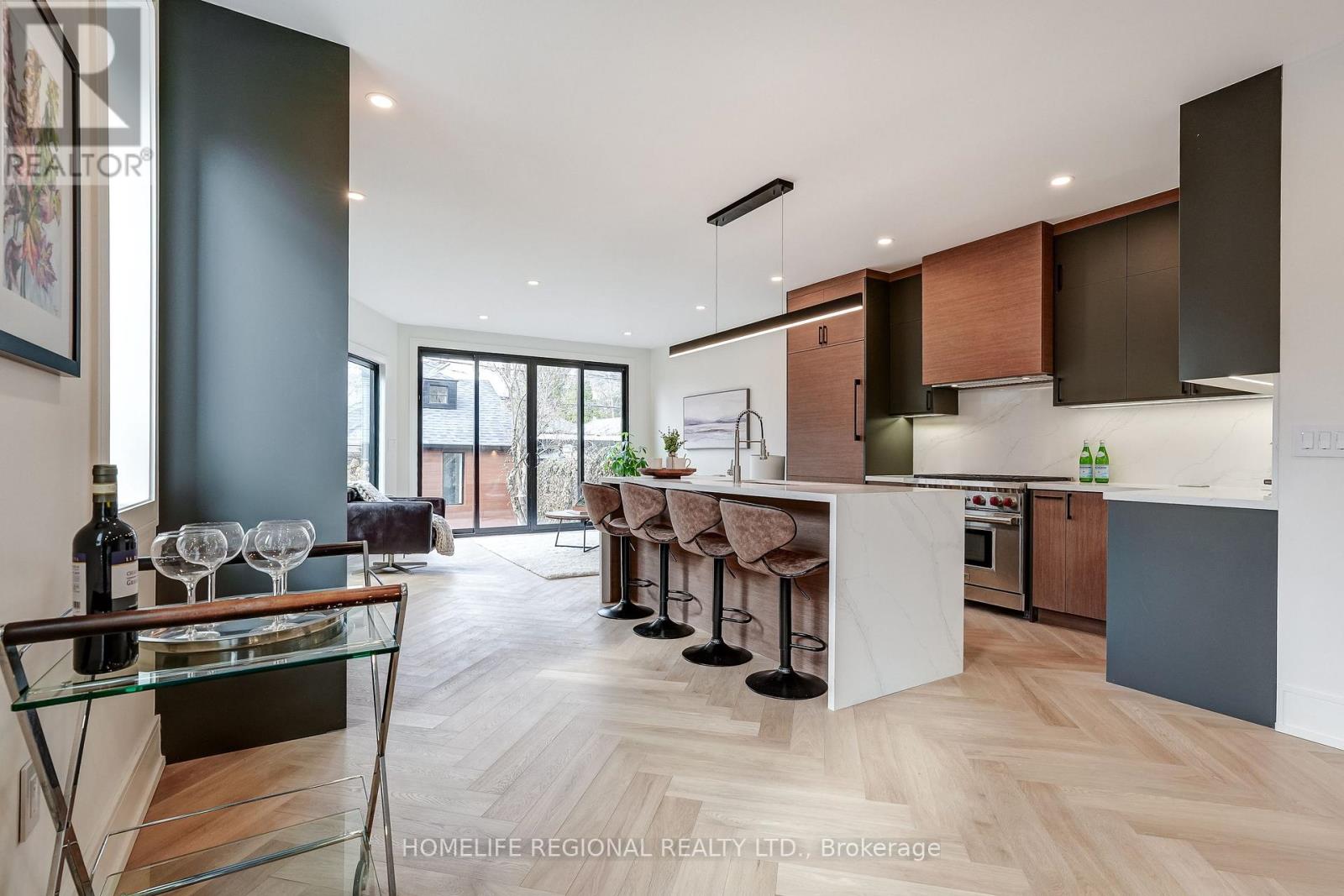 12 Macdonell Avenue, Toronto, Ontario  M6R 2A2 - Photo 8 - W13717360