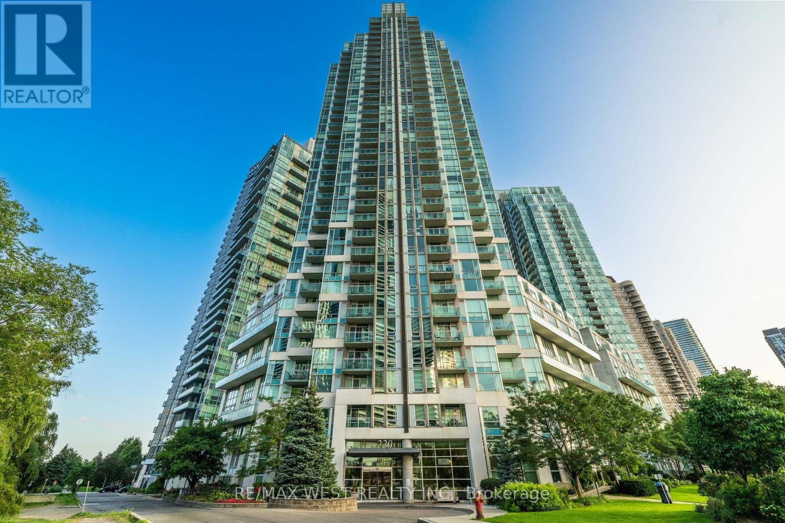 1710 - 220 BURNHAMTHORPE ROAD W, Mississauga, Ontario