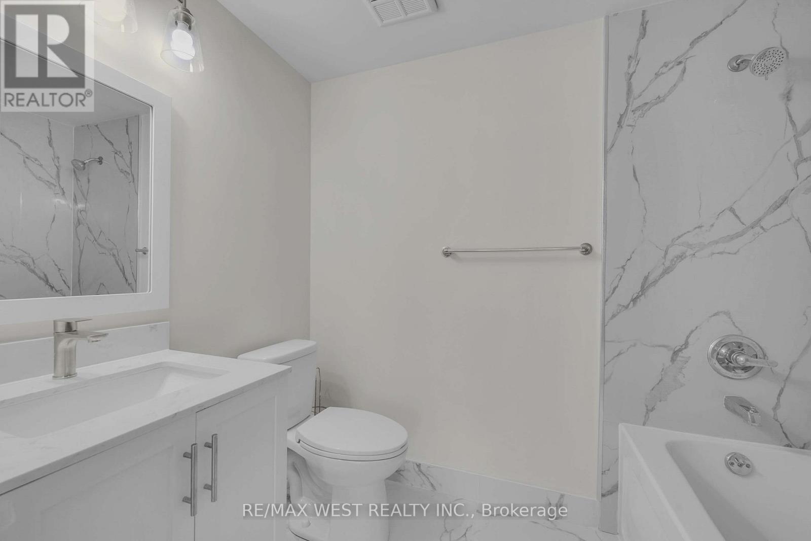 1710 - 220 Burnhamthorpe Road W, Mississauga, Ontario  L5B 4N4 - Photo 20 - W13717428