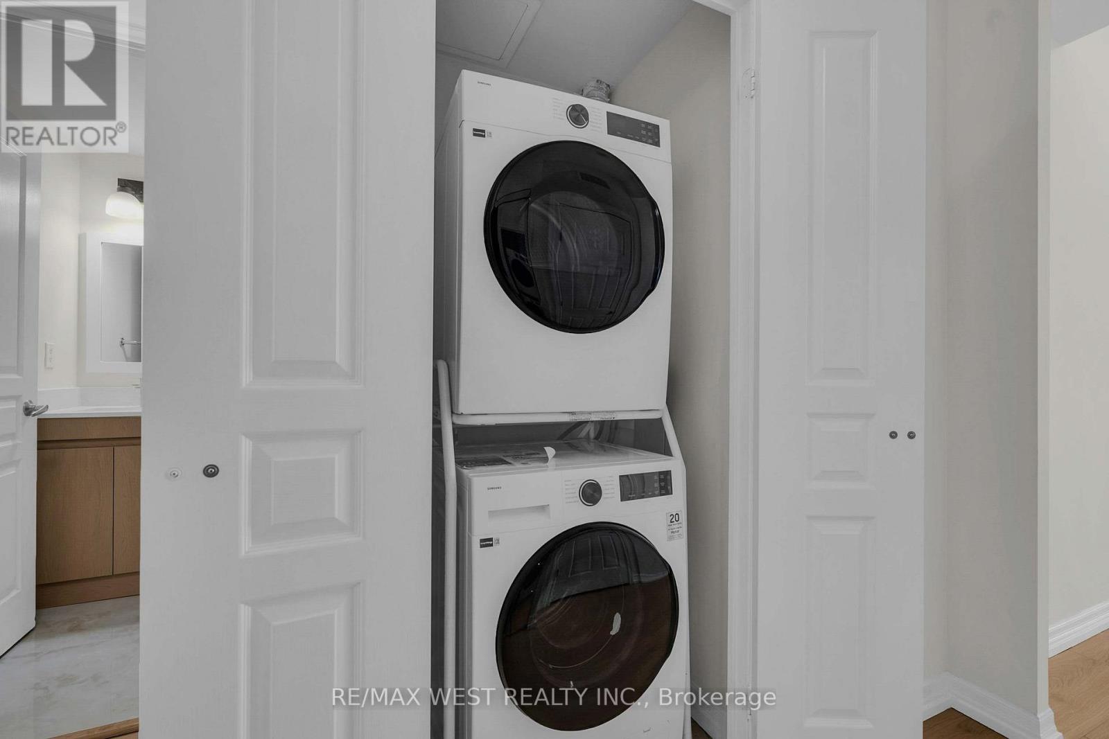 1710 - 220 Burnhamthorpe Road W, Mississauga, Ontario  L5B 4N4 - Photo 22 - W13717428