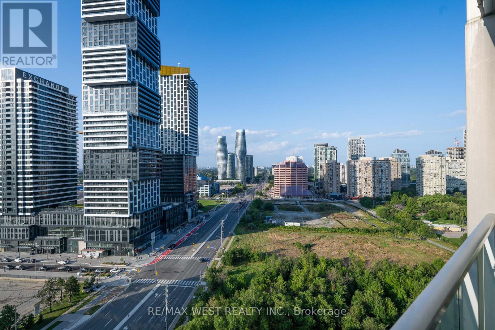 1710 - 220 Burnhamthorpe Road W, Mississauga, Ontario  L5B 4N4 - Photo 39 - W13717428