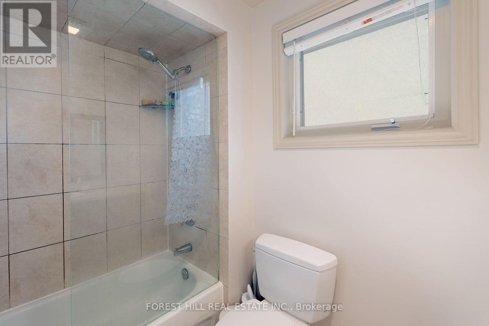 94 Belgravia Avenue, Toronto, Ontario  M6E 2M5 - Photo 21 - W13717438