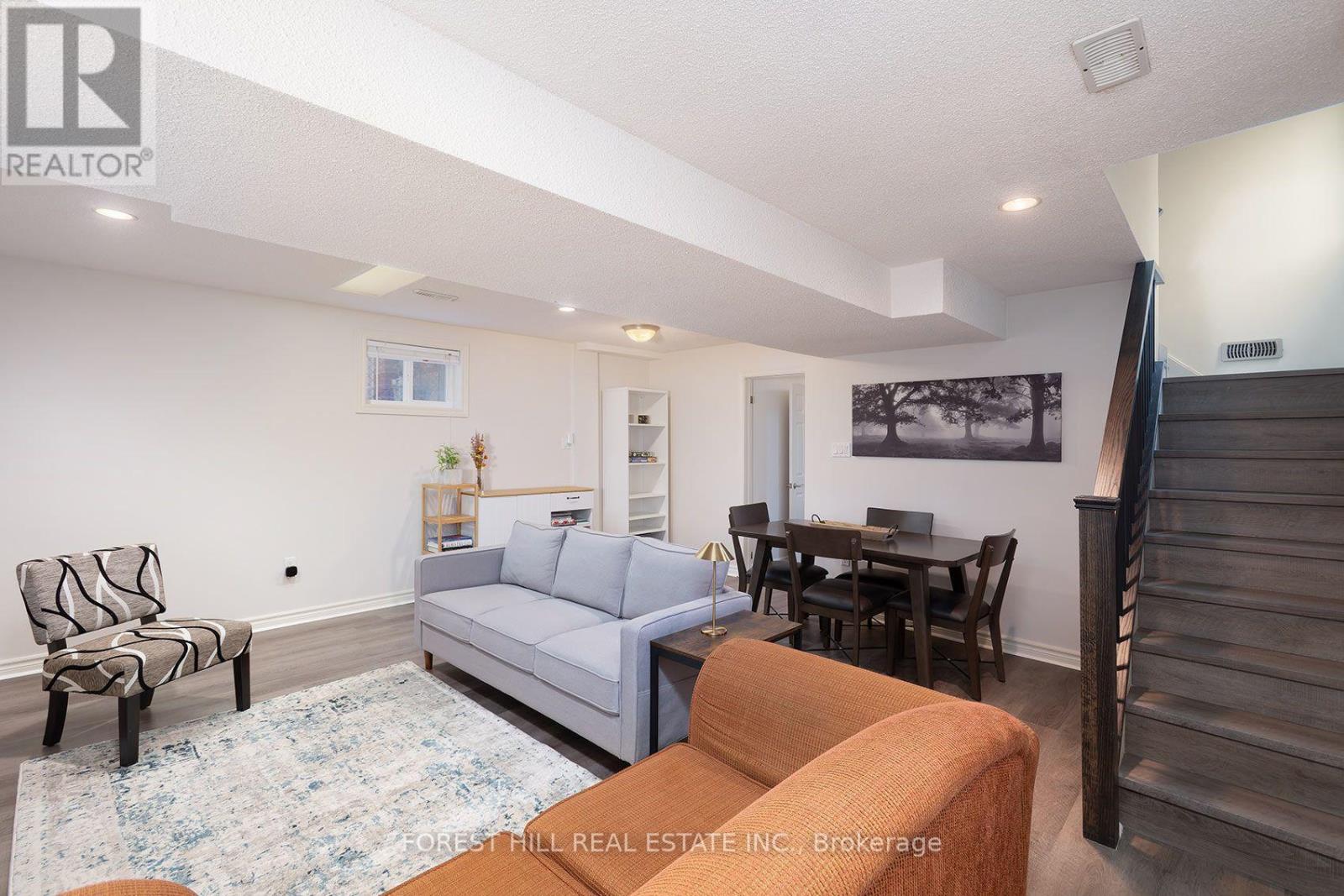 94 Belgravia Avenue, Toronto, Ontario  M6E 2M5 - Photo 25 - W13717438