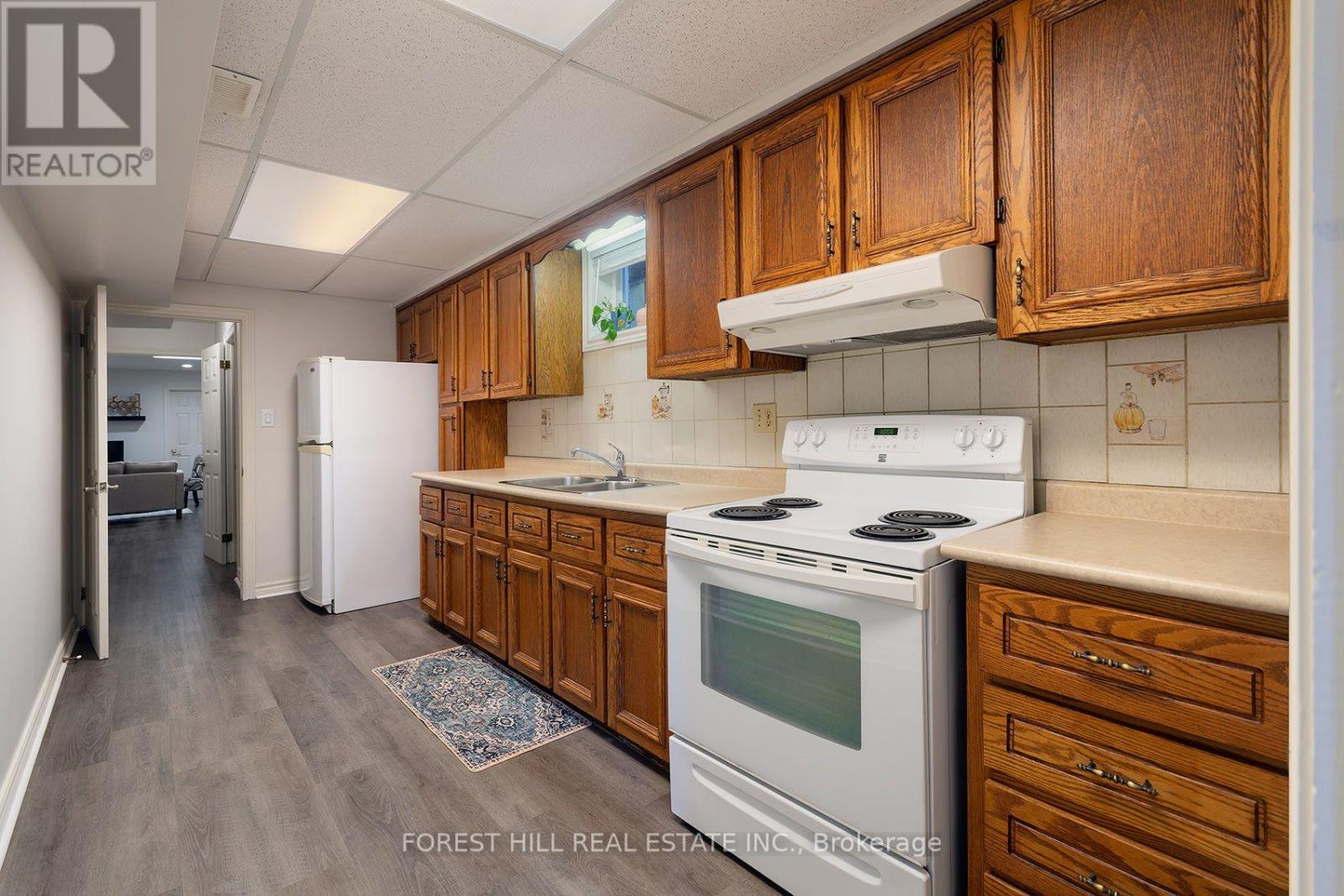 94 Belgravia Avenue, Toronto, Ontario  M6E 2M5 - Photo 26 - W13717438