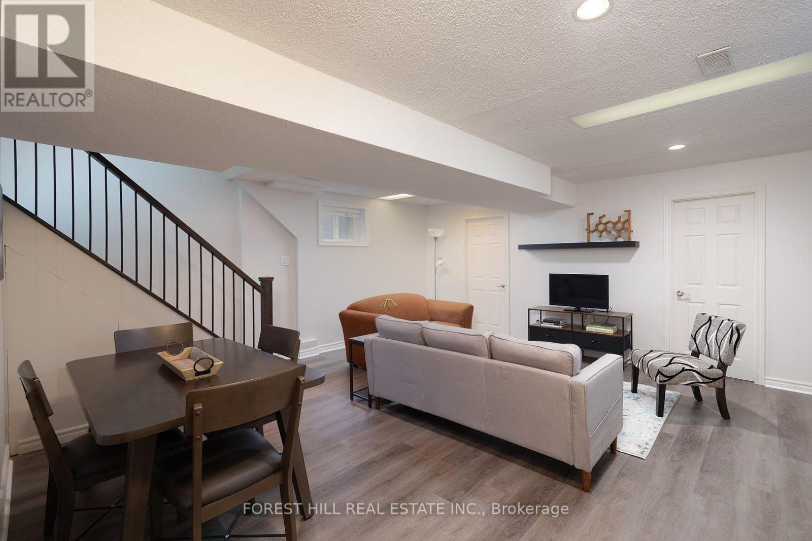 94 Belgravia Avenue, Toronto, Ontario  M6E 2M5 - Photo 29 - W13717438