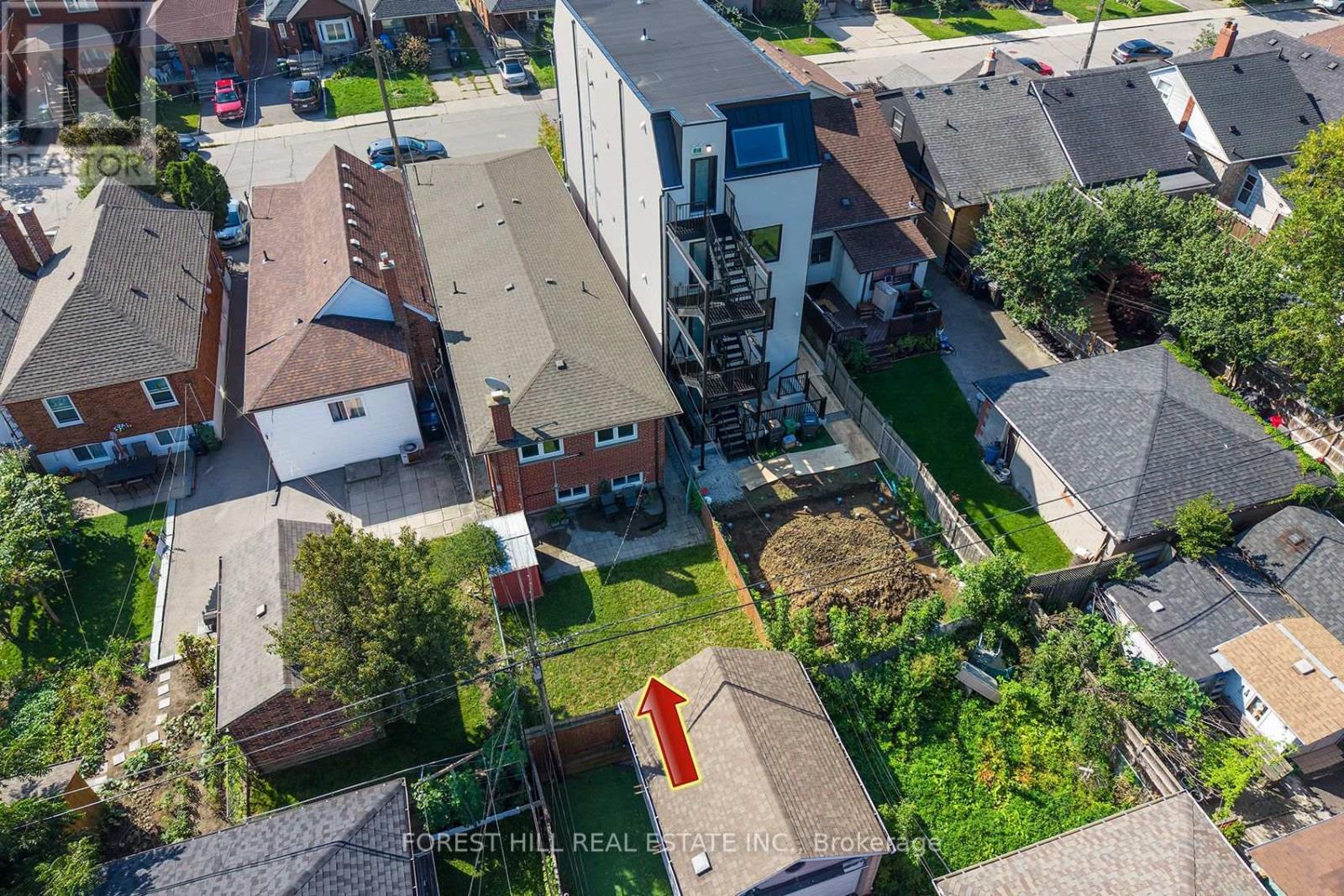 94 Belgravia Avenue, Toronto, Ontario  M6E 2M5 - Photo 38 - W13717438