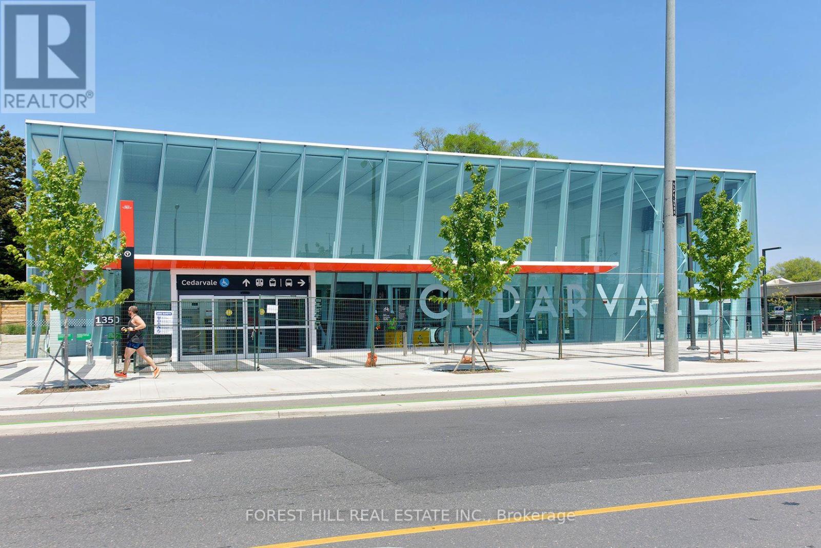 94 Belgravia Avenue, Toronto, Ontario  M6E 2M5 - Photo 47 - W13717438