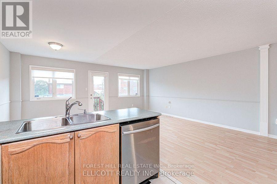 18 San Gabriele Place, Toronto, Ontario  M9L 3A4 - Photo 12 - W13717450