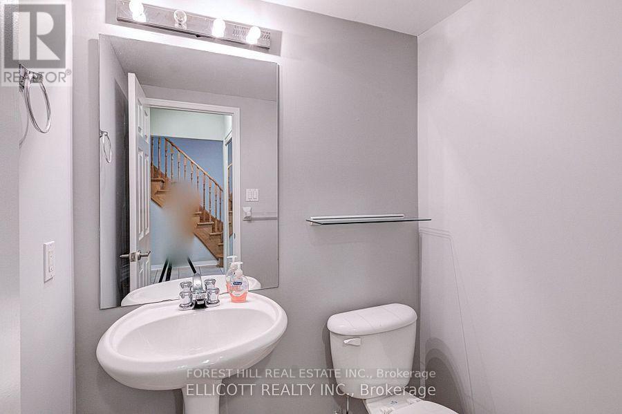 18 San Gabriele Place, Toronto, Ontario  M9L 3A4 - Photo 14 - W13717450