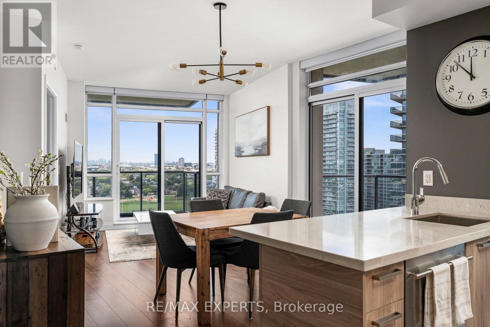 1905 - 36 Park Lawn Road, Toronto, Ontario  M8V 0E5 - Photo 12 - W13717470