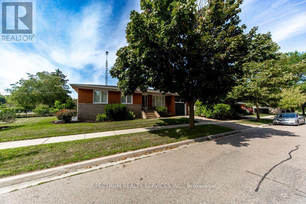 131 West Deane Park Drive — photo 2