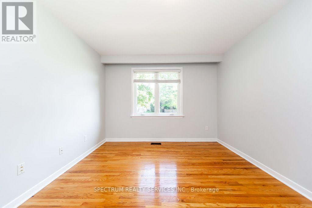131 West Deane Park Drive, Toronto, Ontario  M9B 2S6 - Photo 20 - W13717484