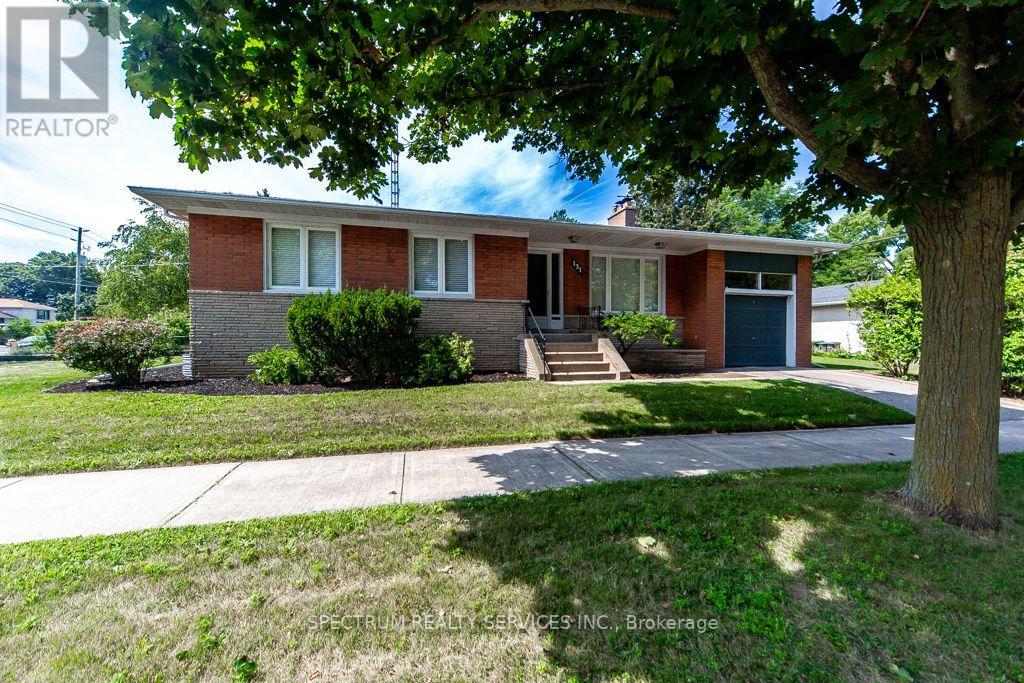 131 West Deane Park Drive — photo 3