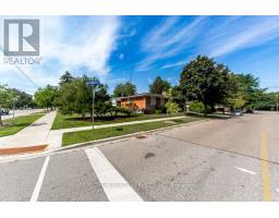 131 WEST DEANE PARK DRIVE, Toronto, Ontario