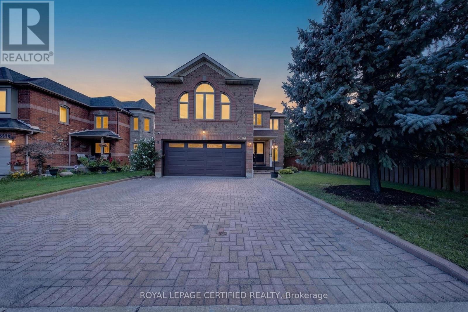 5344 Segriff Drive, Mississauga, Ontario  L5V 1Y7 - Photo 1 - W13717500