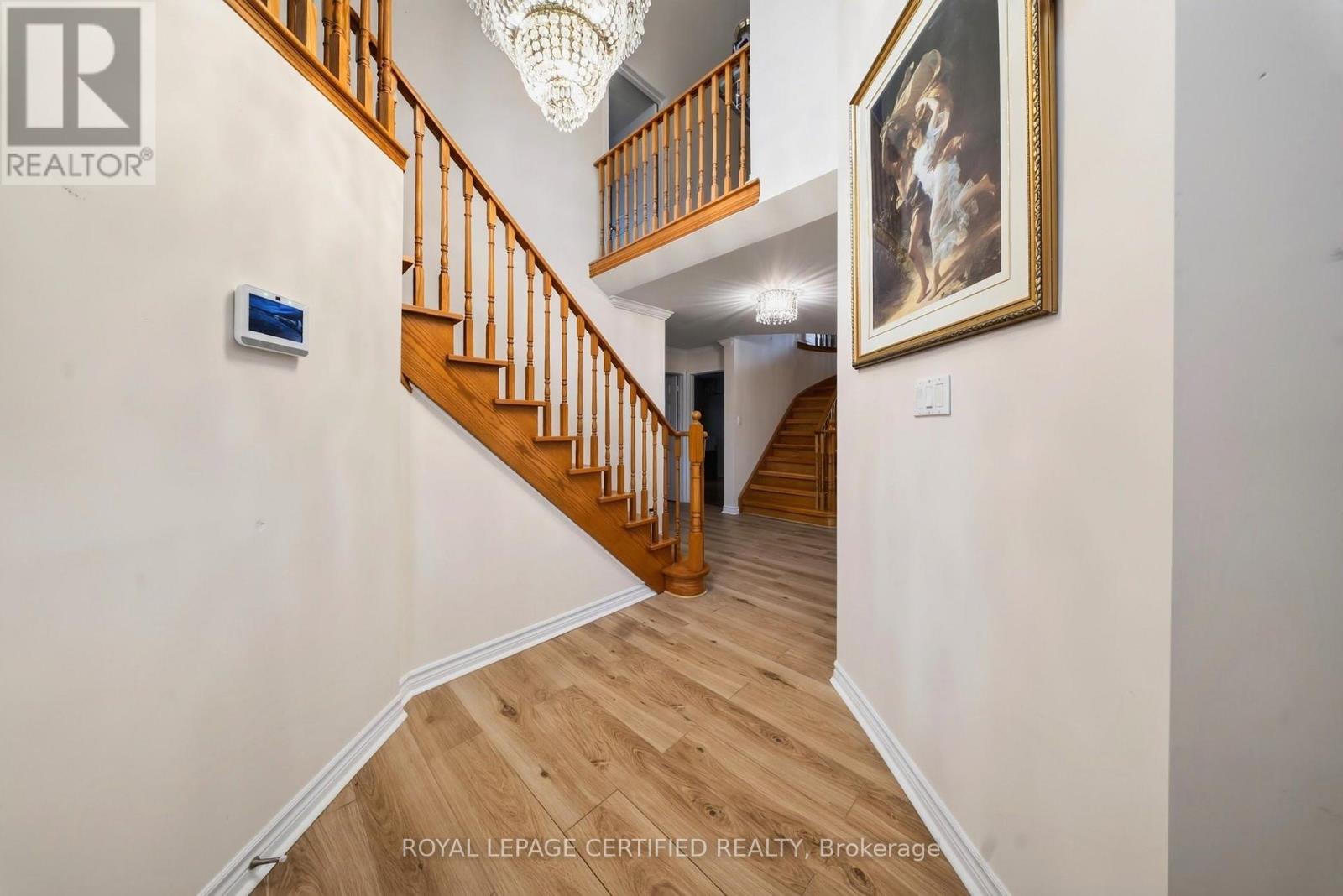 5344 Segriff Drive, Mississauga, Ontario  L5V 1Y7 - Photo 4 - W13717500