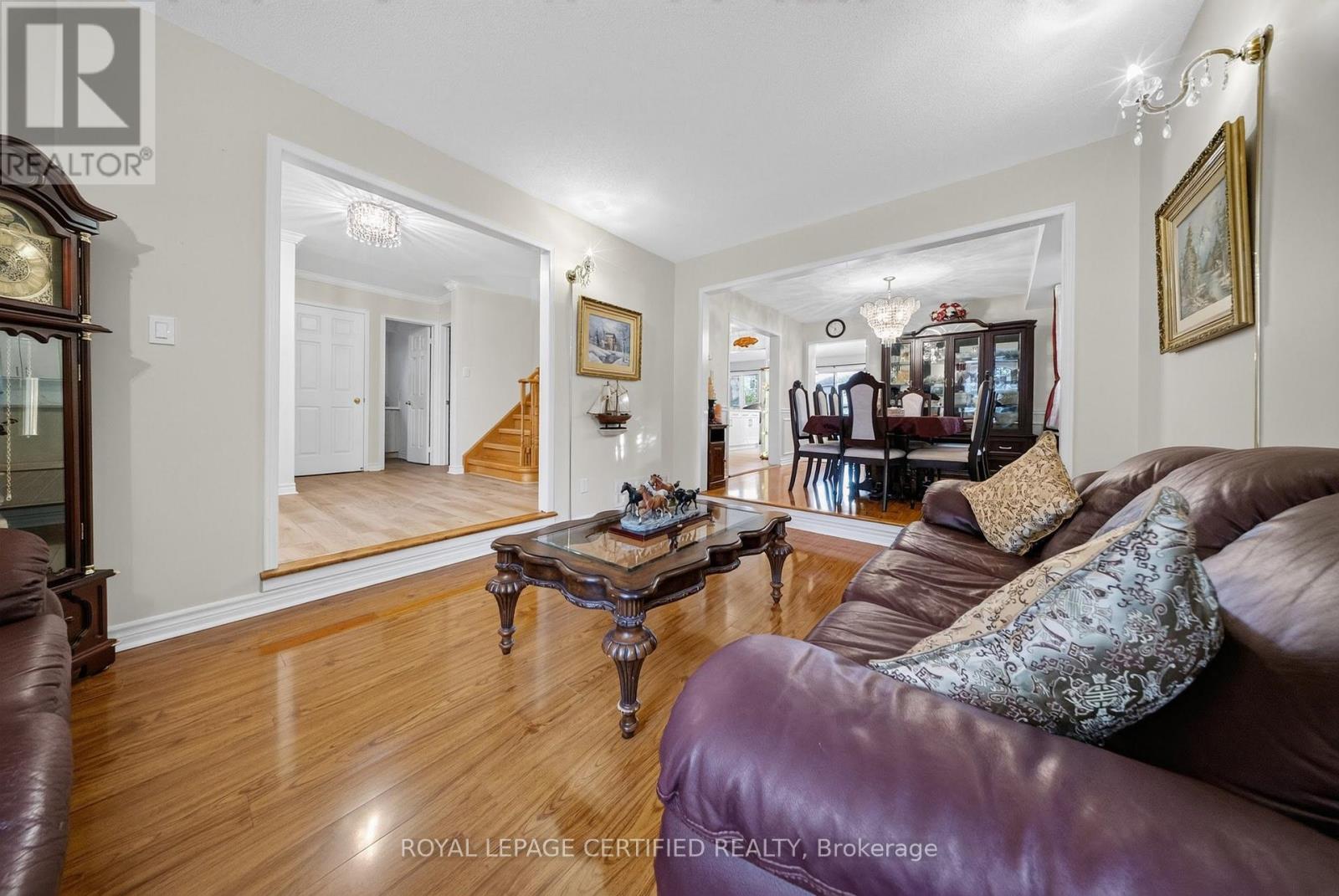 5344 Segriff Drive, Mississauga, Ontario  L5V 1Y7 - Photo 7 - W13717500
