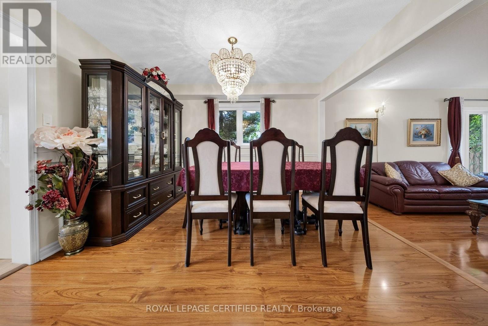 5344 Segriff Drive, Mississauga, Ontario  L5V 1Y7 - Photo 9 - W13717500