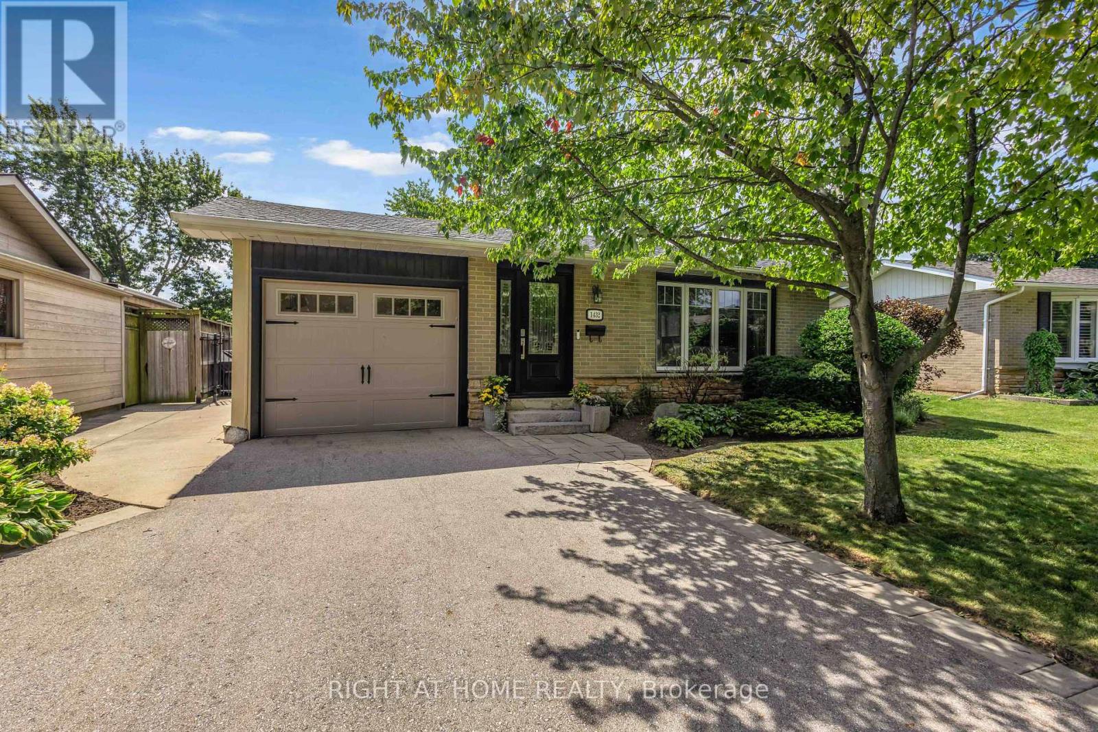 1432 DEWBOURNE CRESCENT, Burlington, Ontario