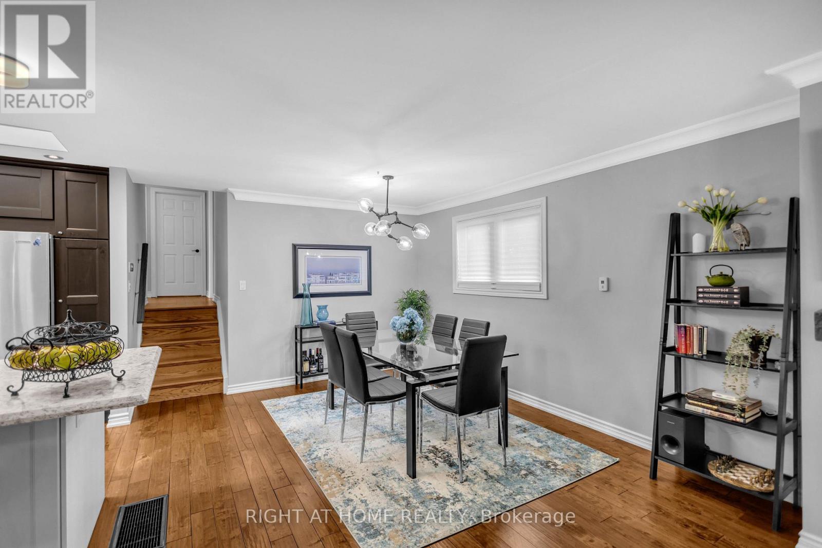 1432 Dewbourne Crescent, Burlington, Ontario  L7M 1E7 - Photo 11 - W13717528