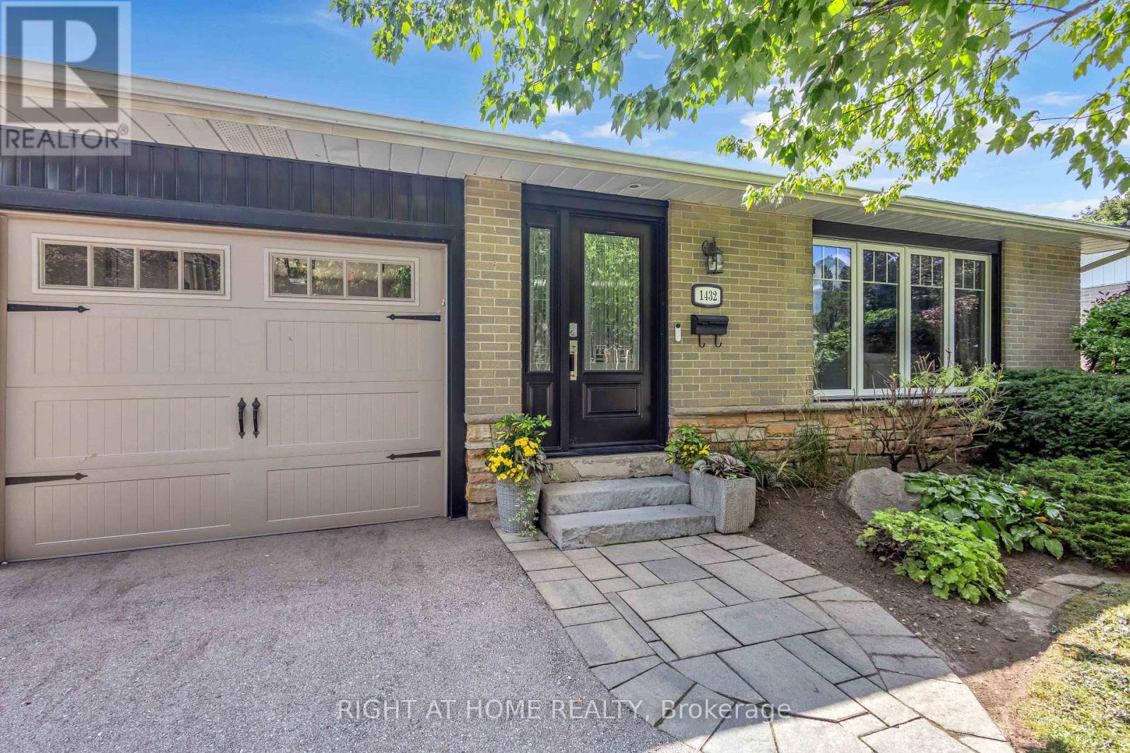 1432 Dewbourne Crescent, Burlington, Ontario  L7M 1E7 - Photo 5 - W13717528