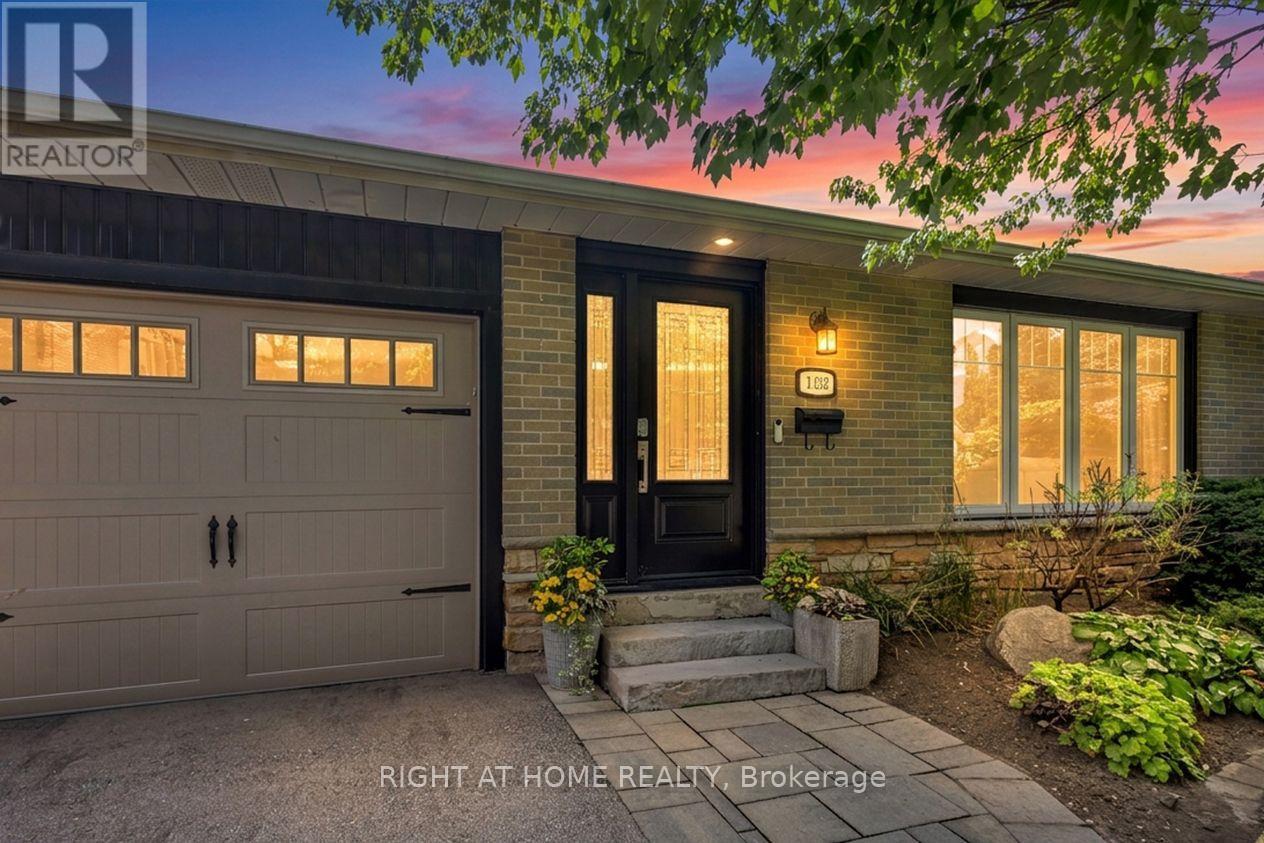 1432 Dewbourne Crescent, Burlington, Ontario  L7M 1E7 - Photo 6 - W13717528