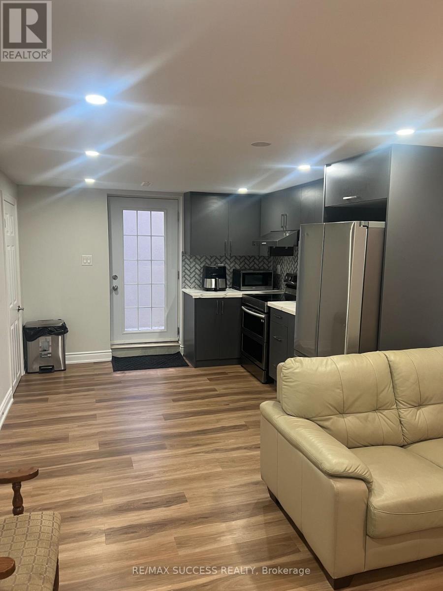 Basement - 583 Tedwyn Drive, Mississauga, Ontario  L5A 1K1 - Photo 15 - W13717588