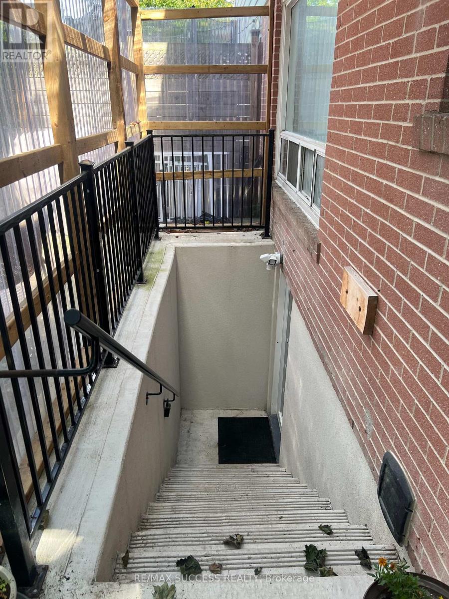 Basement - 583 Tedwyn Drive, Mississauga, Ontario  L5A 1K1 - Photo 33 - W13717588