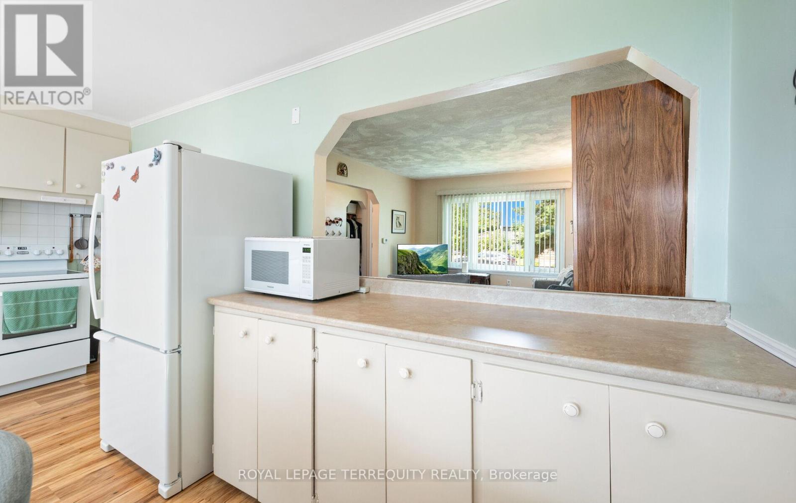 33 Rogers Road, Brampton, Ontario  L6X 1L7 - Photo 21 - W13717600