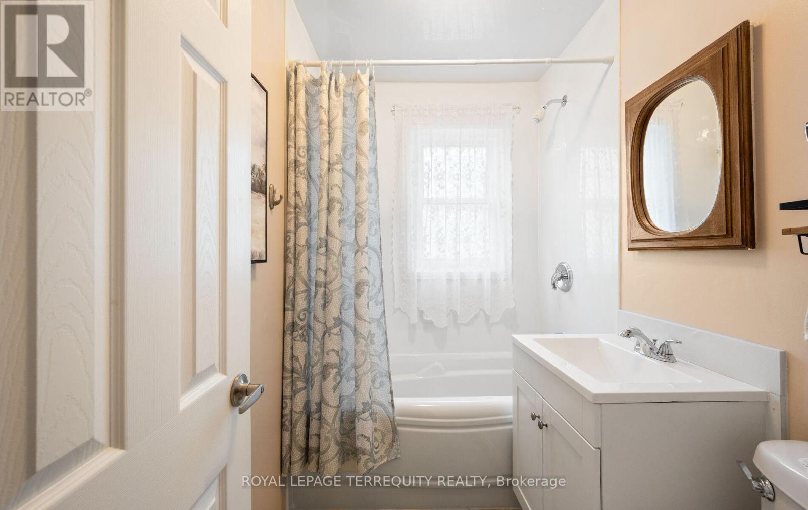 33 Rogers Road, Brampton, Ontario  L6X 1L7 - Photo 28 - W13717600